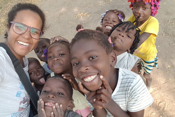 Familia Semeafrica, fazendo missões e transformando vidas