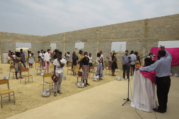 Missionários da Associação Vidas transformadas e SemeAfrica